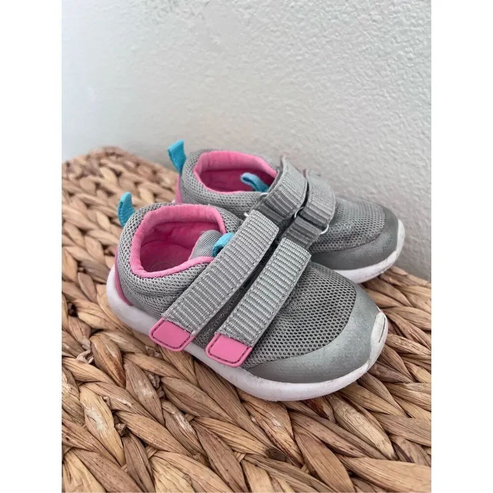 Cat & Jack Grey Dustina Sneakers Athletic Shoes Gray/Pink Toddler Girls size 5